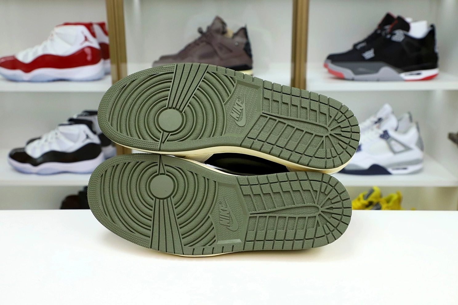 JORDAN NIKE 1 “Olive” AIR X SCOTT LOW TRAVIS OG 1229